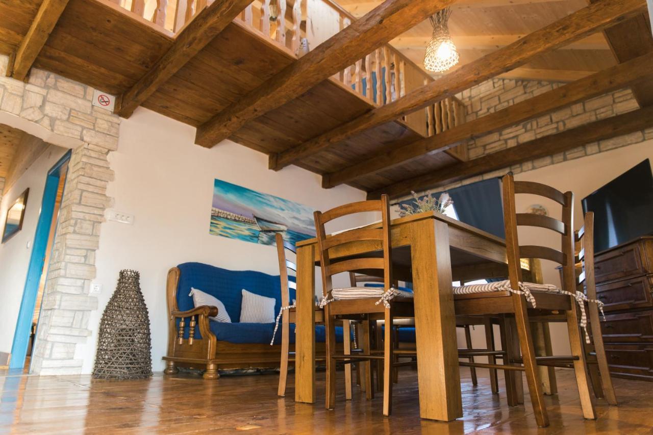 Rustic Apartment Mariva ลิยูบาช ภายนอก รูปภาพ