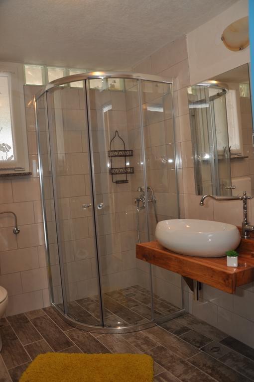 Rustic Apartment Mariva ลิยูบาช ภายนอก รูปภาพ